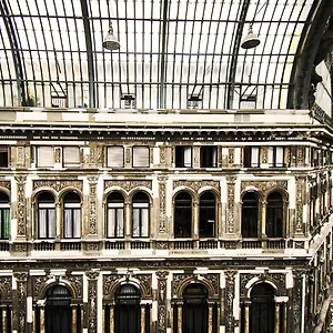 Domus Sibyllina, Galleria Umberto I Napels